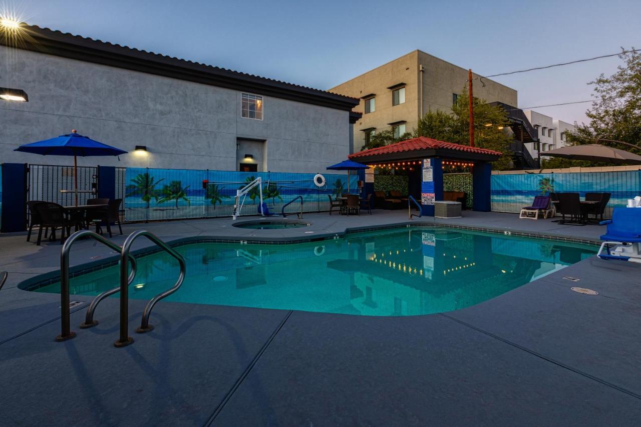 The Azure Hotel Mesa Exterior foto